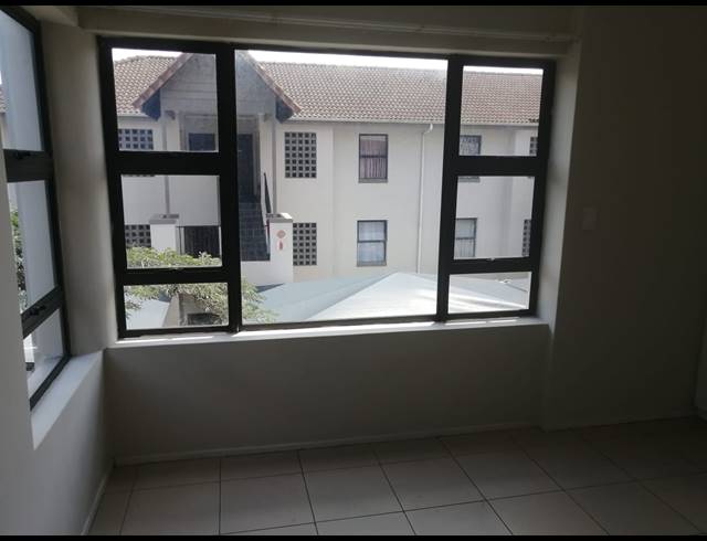 3 BEDROOM APARTMENT TO LET IN WESTVILLE
